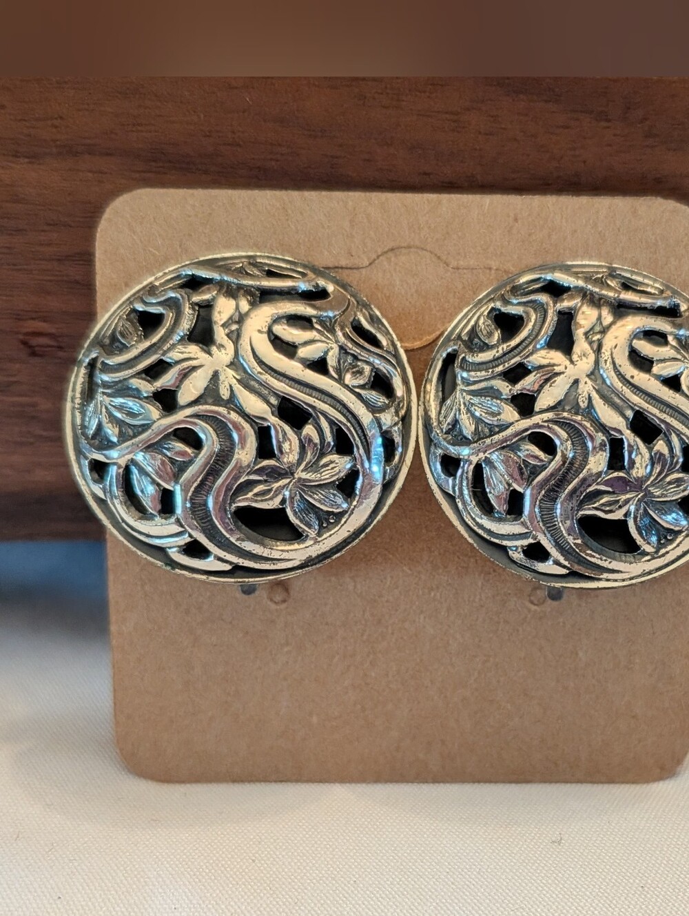 Vintage Sterling Silver Floral Filigree Round Clip Earrings